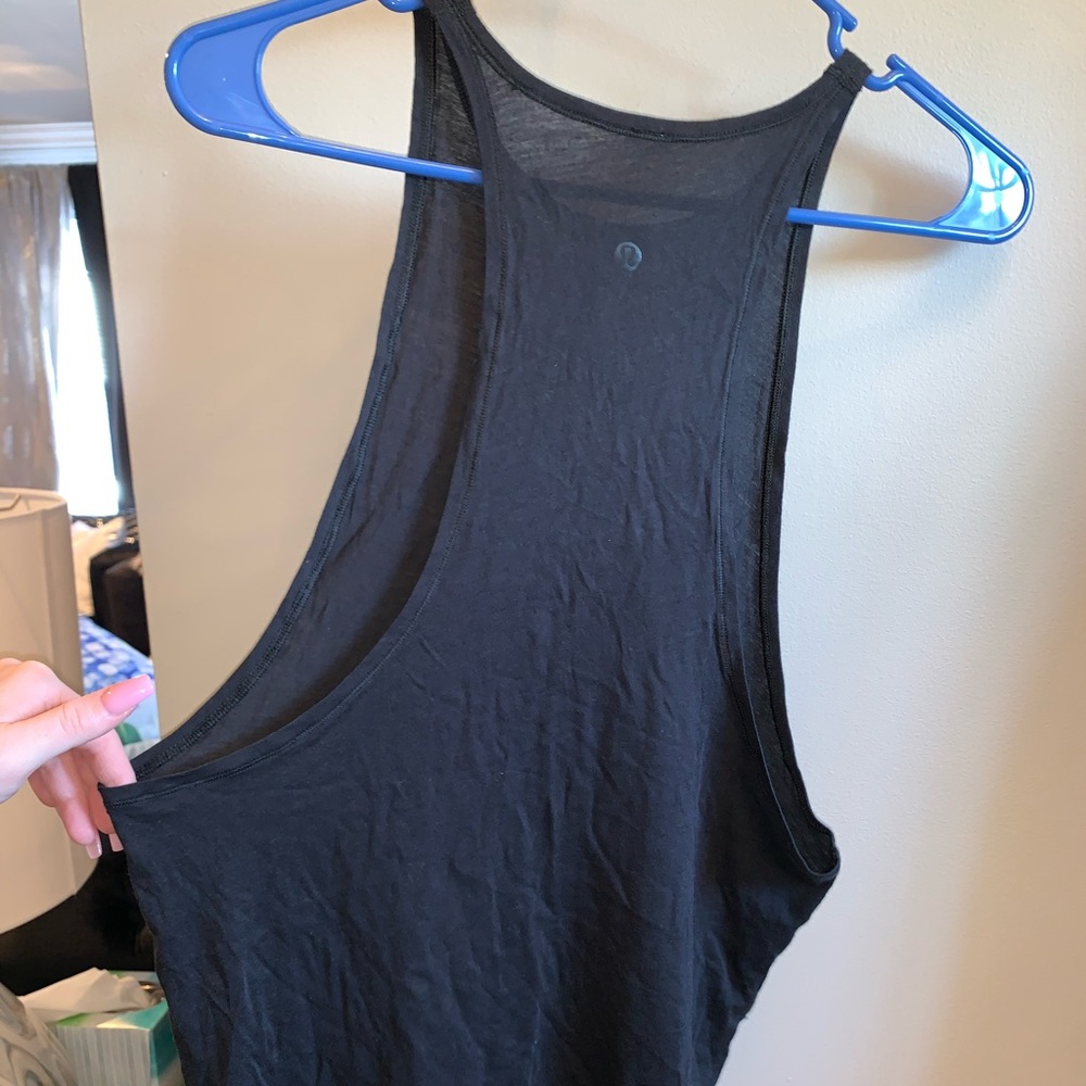 Lululemon muscle tank top size 4